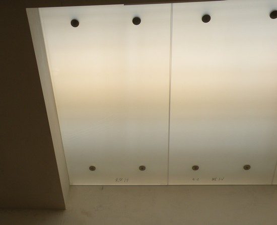 Controsoffitto in vetro retroilluminato per le nuove sale espositive dei Grandi Uffizi a Firenze